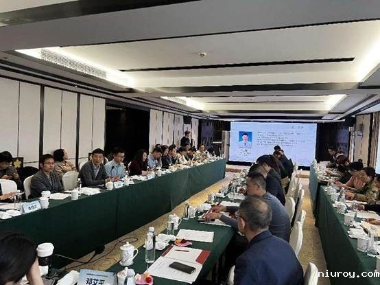 ea2f2e7e0b6254899782c6bf077e5ef